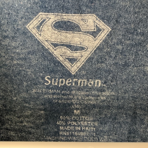 DC Comics Men’s Medium Superman Tee Shirt - Picture 2 of 5